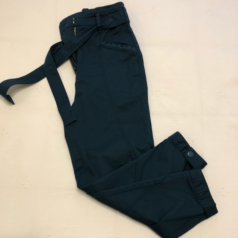 NEVER WORN high-wasted pants